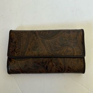 Relic wallet